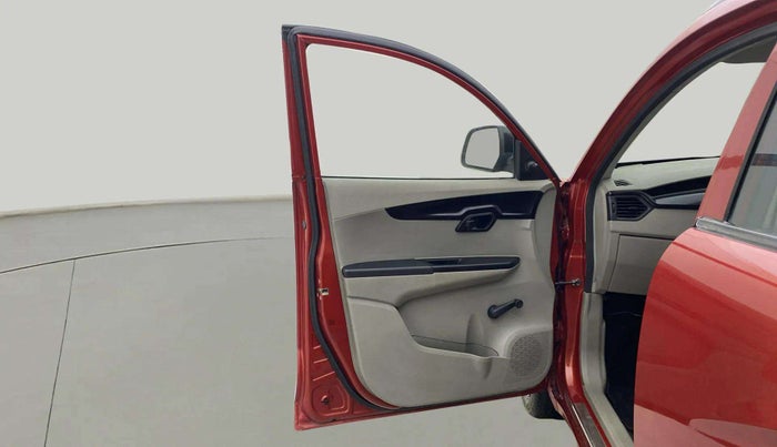 2016 Mahindra Kuv100 K2 D 6 STR, Diesel, Manual, 71,351 km, LHS Front Door