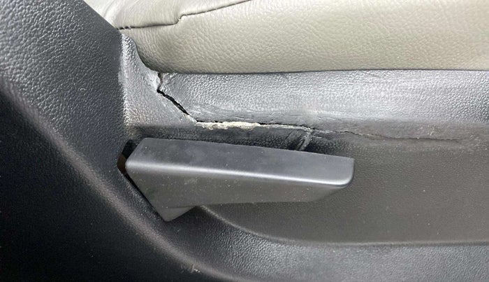2016 Mahindra Kuv100 K2 D 6 STR, Diesel, Manual, 71,351 km, Driver Side Adjustment Panel