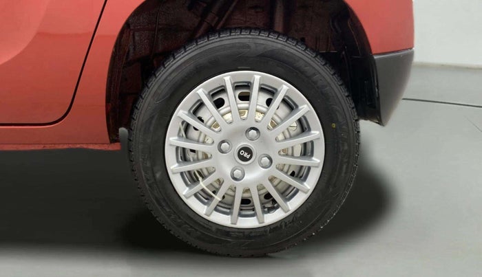 2016 Mahindra Kuv100 K2 D 6 STR, Diesel, Manual, 71,351 km, Left Rear Wheel
