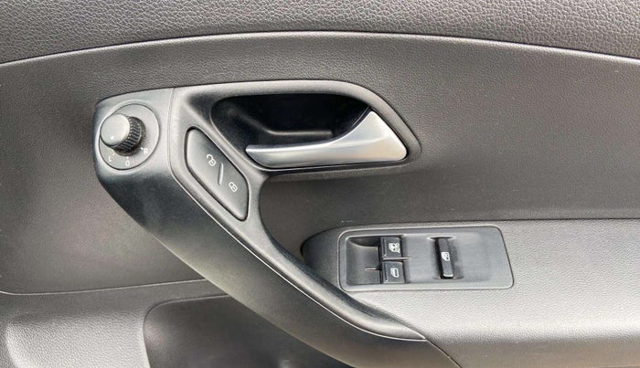 2021 Volkswagen Polo COMFORTLINE 1.0L TSI, Petrol, Manual, 36,027 km, Driver Side Door Panels Control