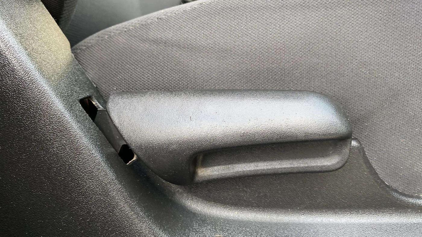 2016 Maruti Vitara Brezza VDI, Diesel, Manual, 79,918 km, Driver Side Adjustment Panel