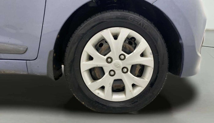 2014 Hyundai Grand i10 SPORTZ 1.2 KAPPA VTVT, Petrol, Manual, 1,20,373 km, Right Front Wheel