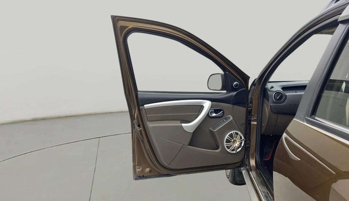 2018 Renault Duster 110 PS RXZ 4X2 AMT DIESEL, Diesel, Automatic, 54,040 km, LHS Front Door