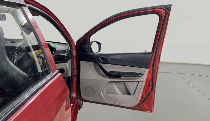 2019 Tata Tiago XT PETROL, Petrol, Manual, 41,986 km, RHS Front Door