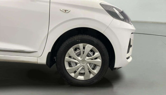 2024 Hyundai GRAND I10 NIOS ERA 1.2 KAPPA VTVT, Petrol, Manual, 7,892 km, Right Front Wheel