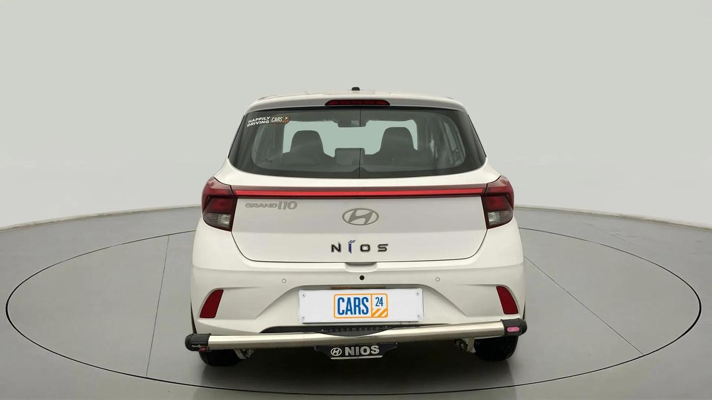 2024 Hyundai GRAND I10 NIOS ERA 1.2 KAPPA VTVT, Petrol, Manual, 7,892 km, Back/Rear