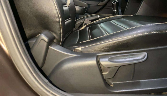 2020 Volkswagen Polo HIGHLINE PLUS 1.0L TSI, Petrol, Manual, 73,779 km, Driver Side Adjustment Panel