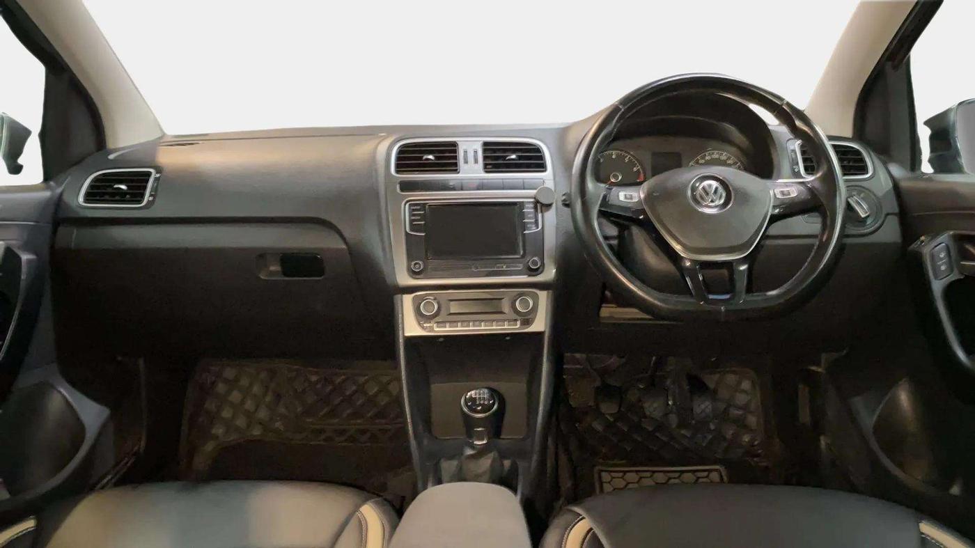 2020 Volkswagen Polo HIGHLINE PLUS 1.0L TSI, Petrol, Manual, 73,845 km, Dashboard