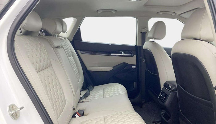 2020 KIA SELTOS HTX PLUS 1.5 DIESEL, Diesel, Manual, 66,650 km, Right Side Rear Door Cabin