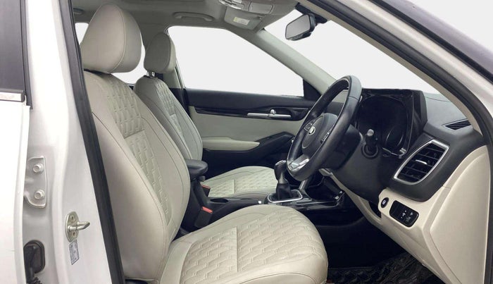 2020 KIA SELTOS HTX PLUS 1.5 DIESEL, Diesel, Manual, 66,650 km, Right Side Front Door Cabin