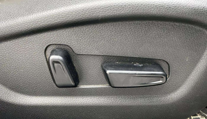 2020 KIA SELTOS HTX PLUS 1.5 DIESEL, Diesel, Manual, 66,650 km, Driver Side Adjustment Panel