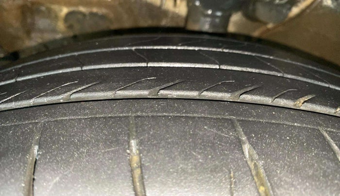 2020 KIA SELTOS HTX PLUS 1.5 DIESEL, Diesel, Manual, 66,650 km, Left Front Tyre Tread