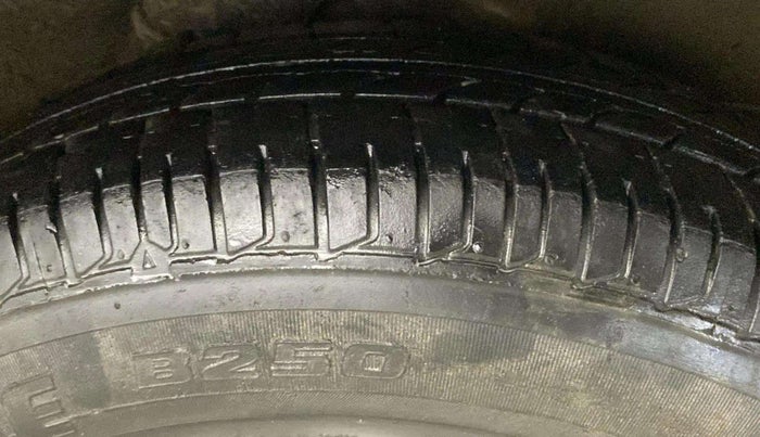 2013 Hyundai i10 ERA 1.1, Petrol, Manual, 57,359 km, Right Rear Tyre Tread