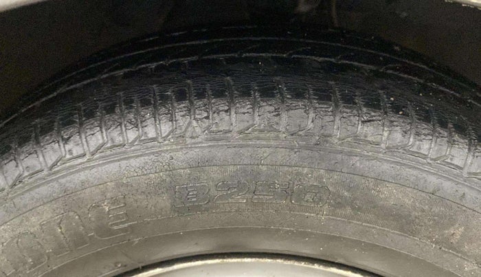 2013 Hyundai i10 ERA 1.1, Petrol, Manual, 57,359 km, Right Front Tyre Tread