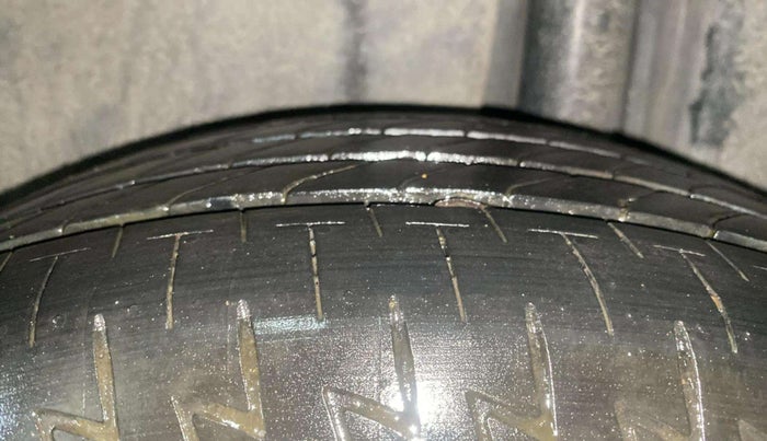 2016 Maruti Ciaz ZXI AT, Petrol, Automatic, 55,492 km, Left Rear Tyre Tread