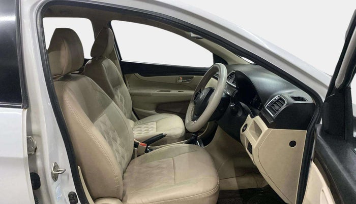 2016 Maruti Ciaz ZXI AT, Petrol, Automatic, 55,492 km, Right Side Front Door Cabin