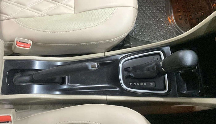 2016 Maruti Ciaz ZXI AT, Petrol, Automatic, 55,492 km, Gear Lever