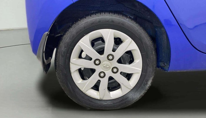 2018 Hyundai Eon MAGNA + AIRBAG, Petrol, Manual, 10,013 km, Right Rear Wheel