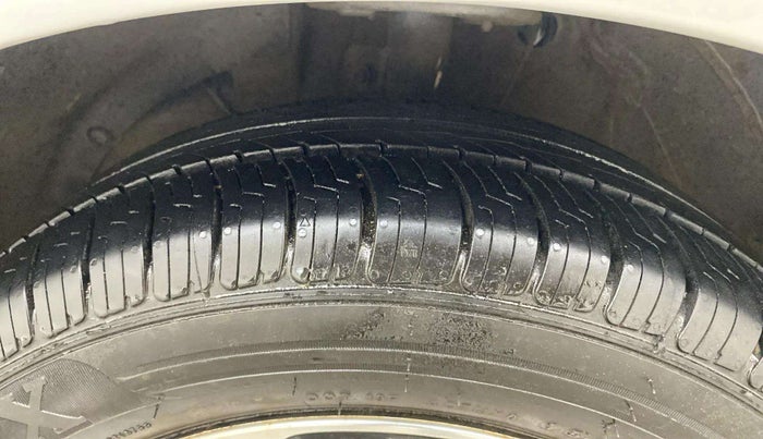 2021 Maruti Swift ZXI PLUS, Petrol, Manual, 46,141 km, Left Front Tyre Tread