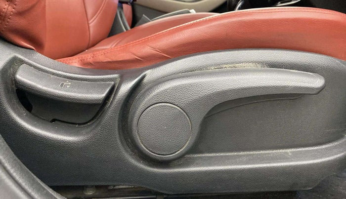 2019 Hyundai Elite i20 ASTA 1.4 CRDI (O), Diesel, Manual, 96,721 km, Driver Side Adjustment Panel