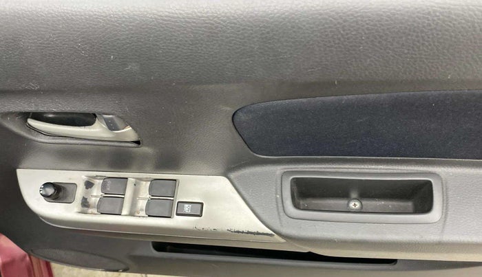 2012 Maruti Wagon R 1.0 VXI, Petrol, Manual, 88,756 km, Driver Side Door Panels Control