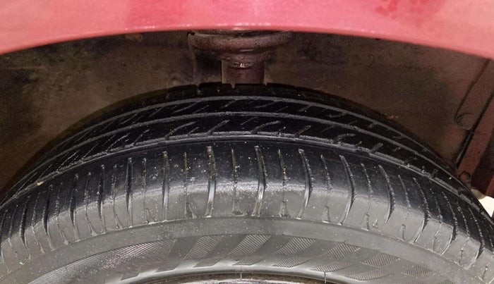 2012 Maruti Wagon R 1.0 VXI, Petrol, Manual, 88,756 km, Right Front Tyre Tread
