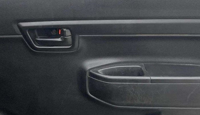 2022 Maruti S PRESSO VXI, Petrol, Manual, 18,914 km, Driver Side Door Panels Control