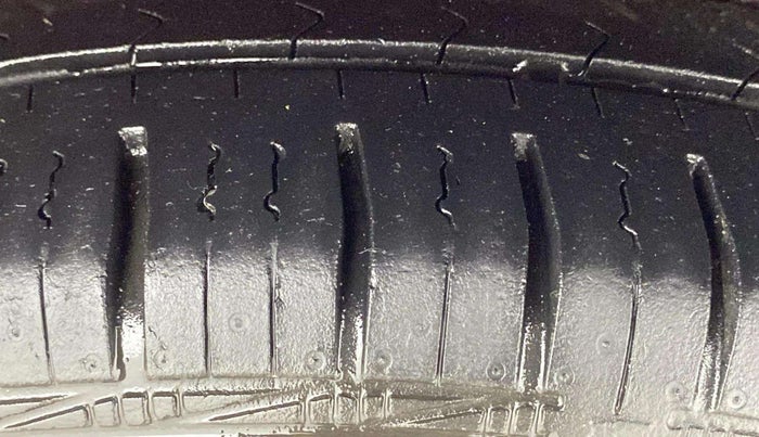 2018 Hyundai Eon ERA PLUS (O), Petrol, Manual, 71,468 km, Left Rear Tyre Tread