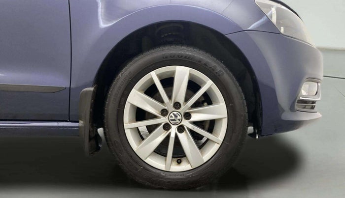 2015 Volkswagen Polo HIGHLINE1.2L, Petrol, Manual, 58,794 km, Right Front Wheel