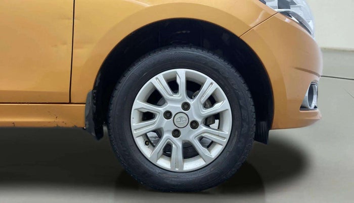 2018 Tata Tiago XZA PETROL, Petrol, Automatic, 25,354 km, Right Front Wheel