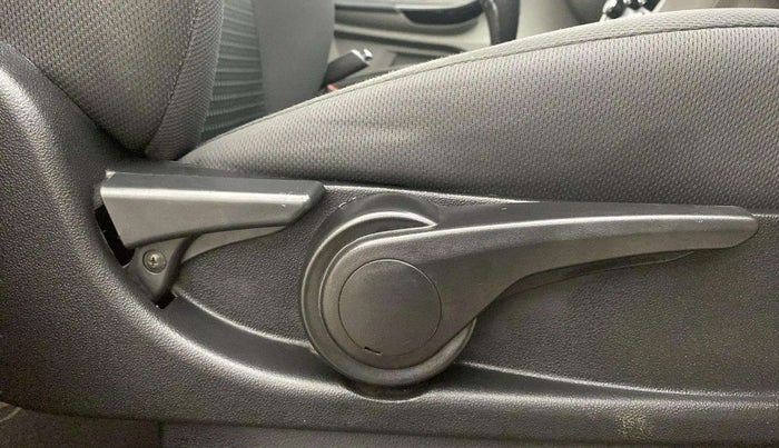 2018 Tata Tiago XZA PETROL, Petrol, Automatic, 25,354 km, Driver Side Adjustment Panel