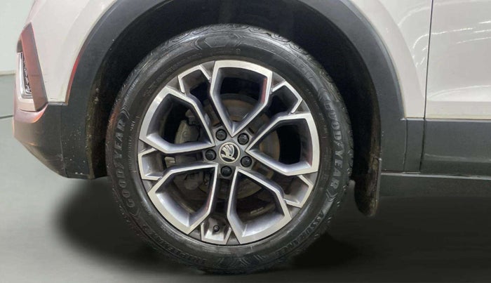2022 Skoda KUSHAQ STYLE 1.0L TSI MT, Petrol, Manual, 33,053 km, Left Front Wheel