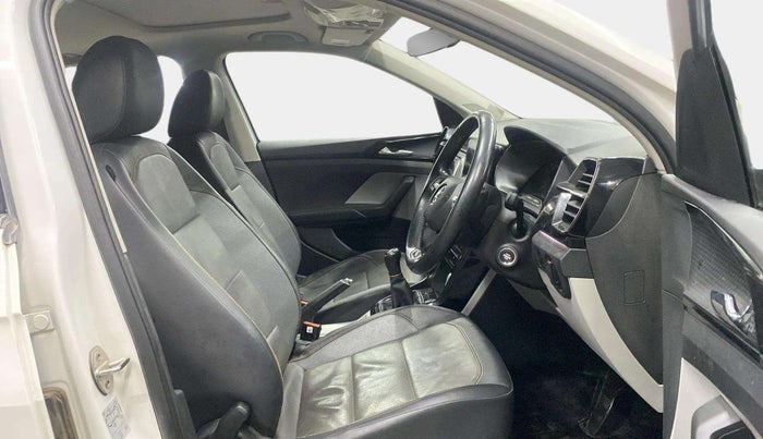 2022 Skoda KUSHAQ STYLE 1.0L TSI MT, Petrol, Manual, 33,053 km, Right Side Front Door Cabin