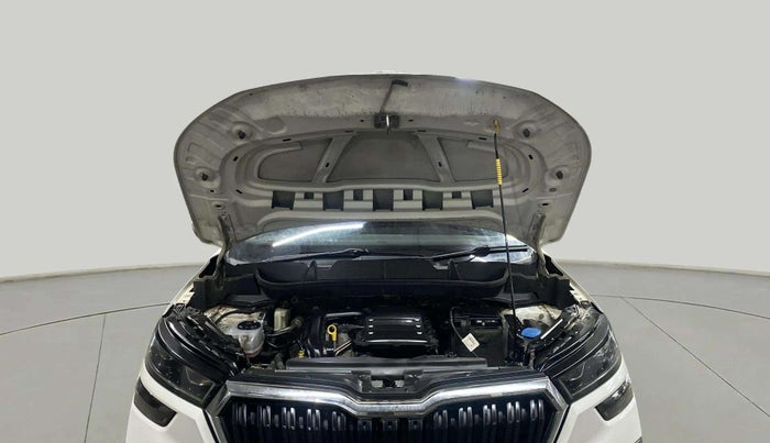 2022 Skoda KUSHAQ STYLE 1.0L TSI MT, Petrol, Manual, 33,053 km, Open Bonet