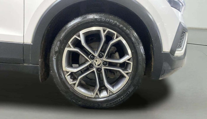 2022 Skoda KUSHAQ STYLE 1.0L TSI MT, Petrol, Manual, 33,053 km, Right Front Wheel