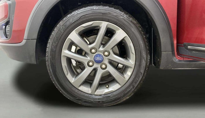 2020 Ford FREESTYLE TITANIUM 1.2 PETROL, Petrol, Manual, 36,048 km, Left Rear Wheel