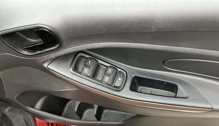 2020 Ford FREESTYLE TITANIUM 1.2 PETROL, Petrol, Manual, 36,048 km, Driver Side Door Panels Control