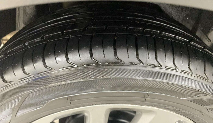 2020 Ford FREESTYLE TITANIUM 1.2 PETROL, Petrol, Manual, 36,048 km, Right Rear Tyre Tread