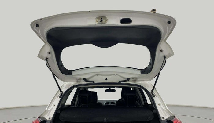 2020 Maruti S Cross ALPHA 1.5, Petrol, Manual, 41,788 km, Boot Door Open