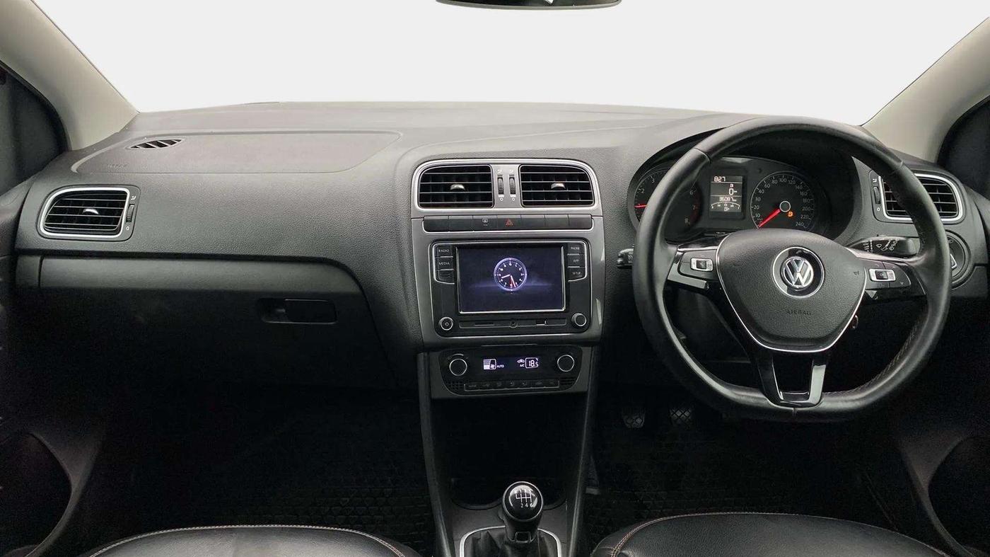 2020 Volkswagen Polo HIGHLINE PLUS 1.0, Petrol, Manual, 36,284 km, Dashboard