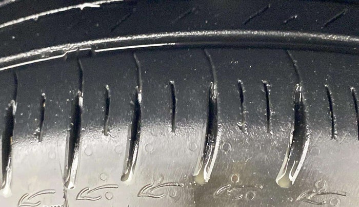 2018 Maruti Dzire VXI, Petrol, Manual, 70,735 km, Right Front Tyre Tread