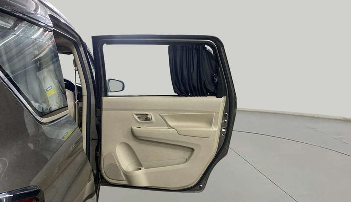 2020 Maruti Ertiga ZXI SHVS, Petrol, Manual, 10,211 km, RHS Rear Door