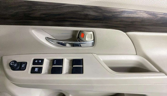 2020 Maruti Ertiga ZXI SHVS, Petrol, Manual, 10,211 km, Driver Side Door Panels Control