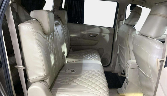 2020 Maruti Ertiga ZXI SHVS, Petrol, Manual, 10,211 km, Right Side Rear Door Cabin