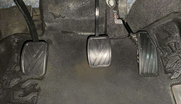 2023 Maruti FRONX DELTA PLUS 1.2MT, Petrol, Manual, 17,152 km, Pedals