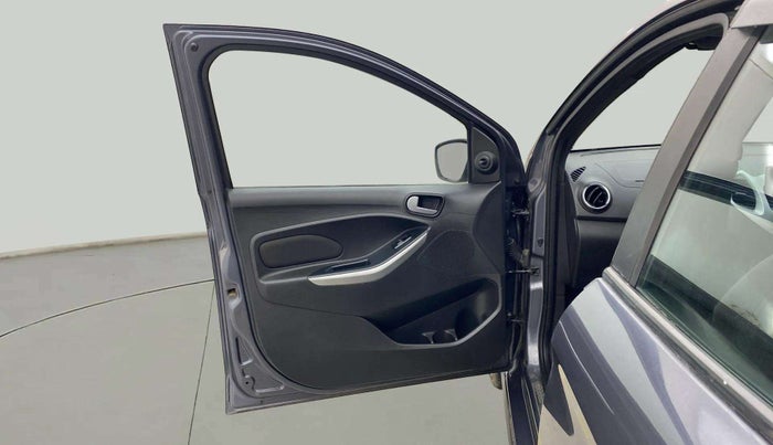 2018 Ford FREESTYLE TREND 1.2 PETROL, Petrol, Manual, 48,061 km, LHS Front Door