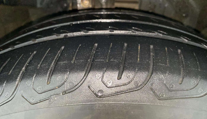 2018 Ford FREESTYLE TREND 1.2 PETROL, Petrol, Manual, 48,061 km, Right Front Tyre Tread