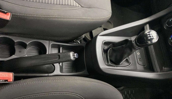 2018 Ford FREESTYLE TREND 1.2 PETROL, Petrol, Manual, 48,061 km, Gear Lever