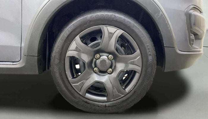 2018 Ford FREESTYLE TREND 1.2 PETROL, Petrol, Manual, 48,061 km, Right Front Wheel