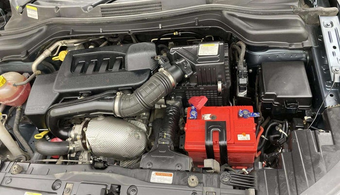 2019 Mahindra XUV300 W8 1.5 DIESEL, Diesel, Manual, 69,796 km, Engine View - Left